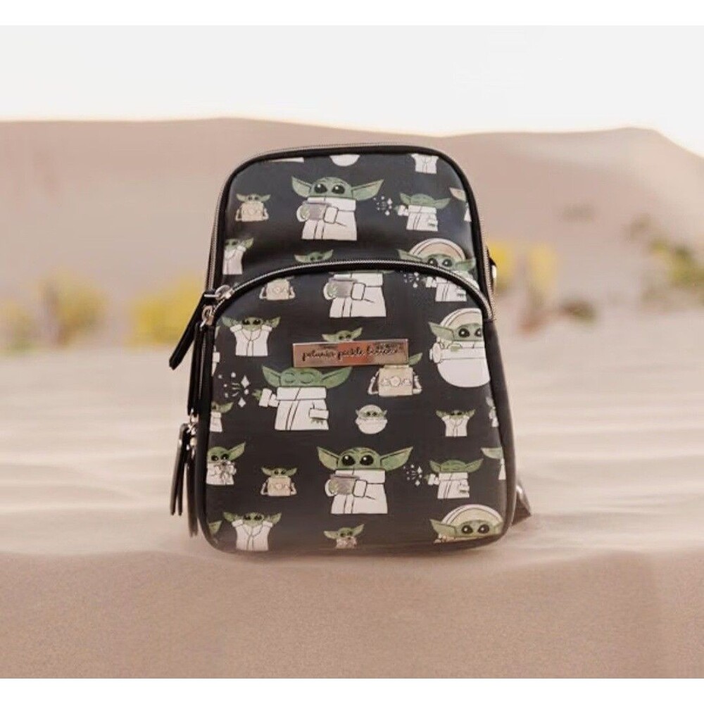 Petunia Pickle Bottom Star Wars The Child Madalorian Baby Yoda Sling Bag NWT